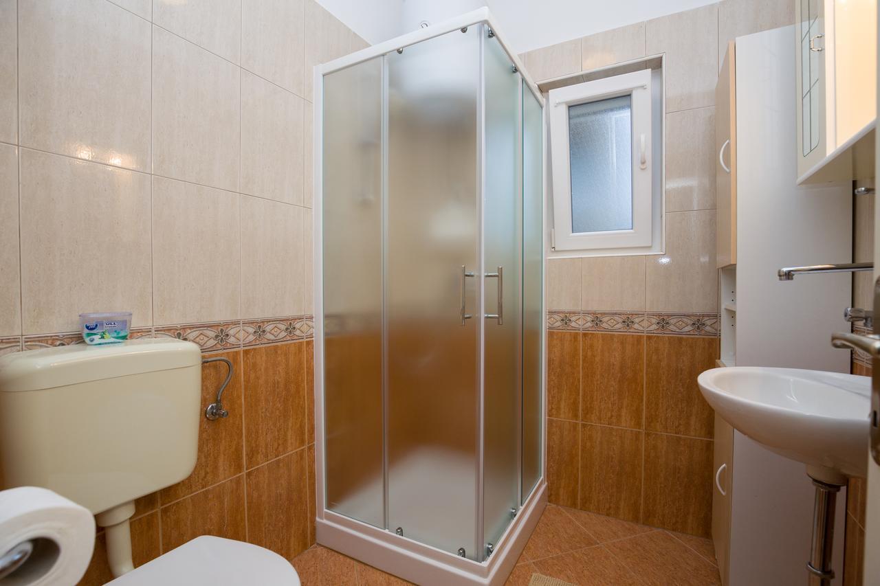 Apartments Janko Rovinj Exterior photo