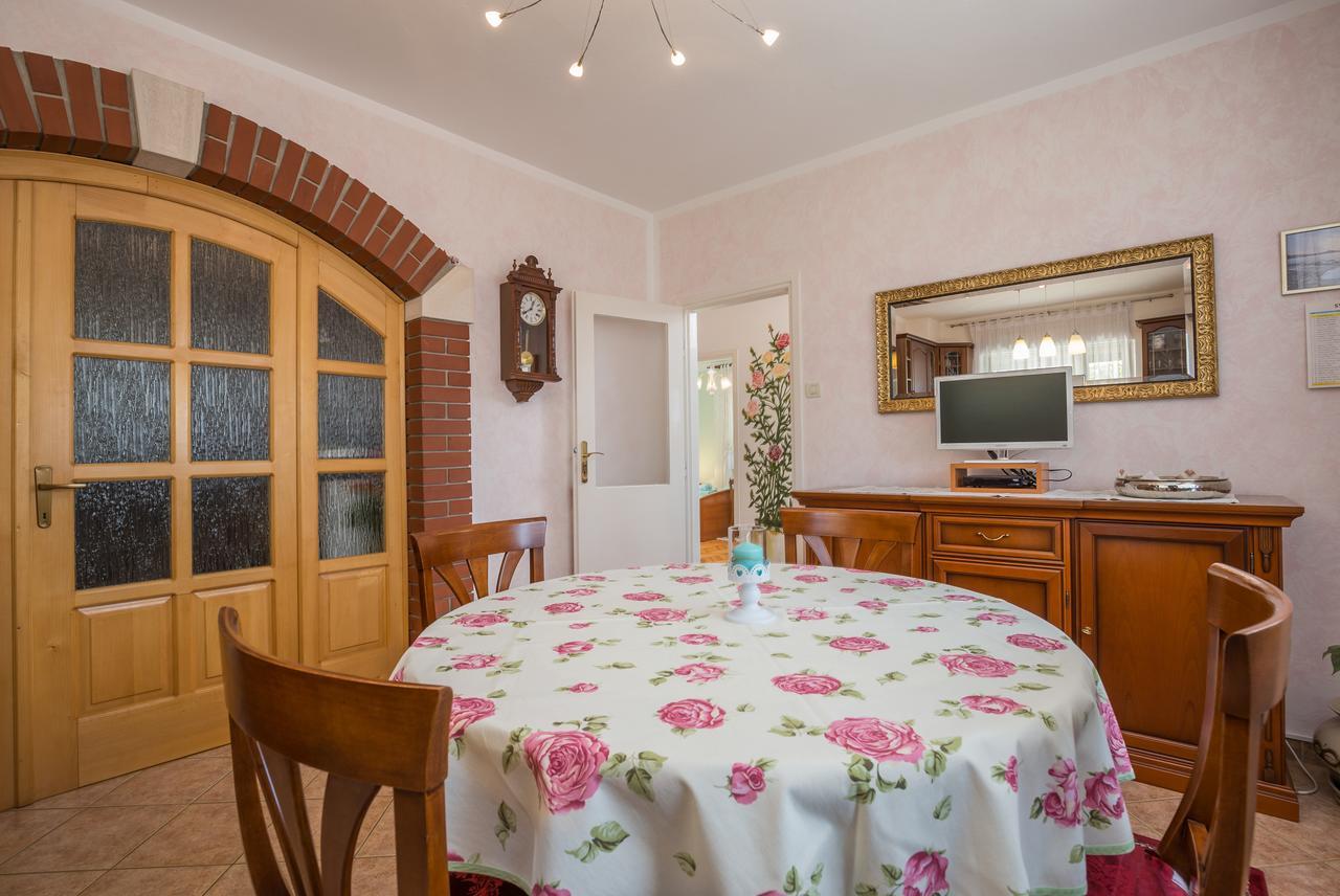 Apartments Janko Rovinj Exterior photo