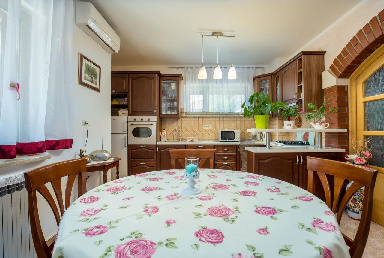Apartments Janko Rovinj Exterior photo