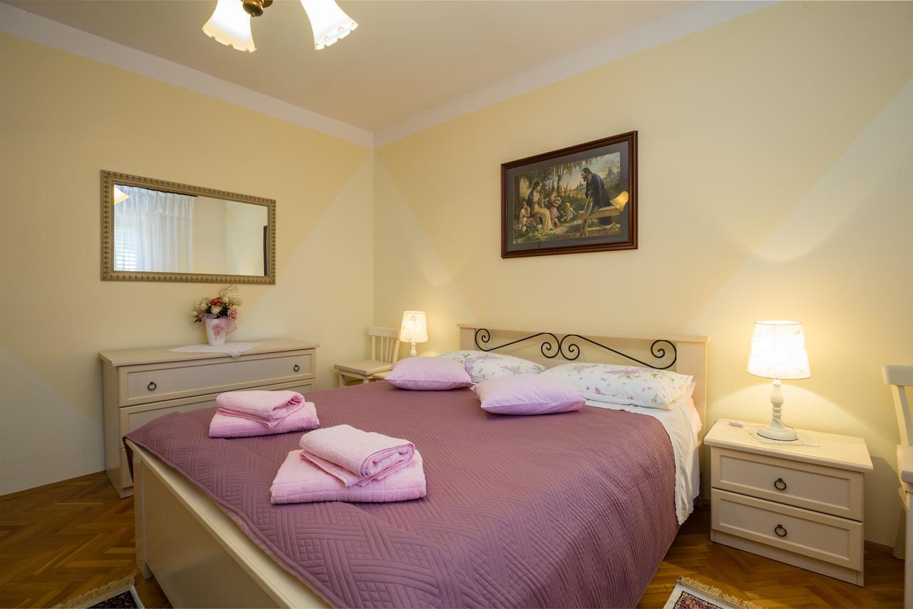 Apartments Janko Rovinj Exterior photo