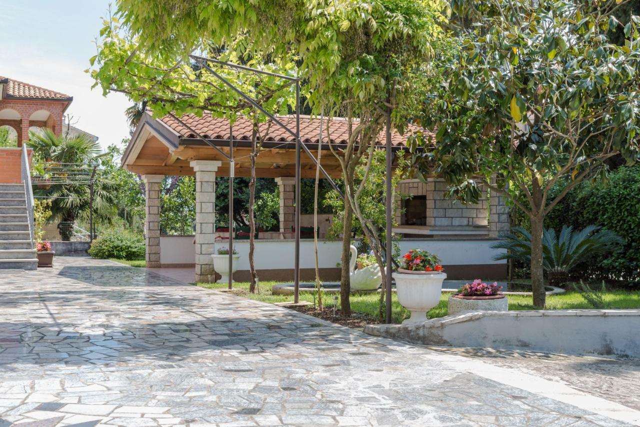 Apartments Janko Rovinj Exterior photo
